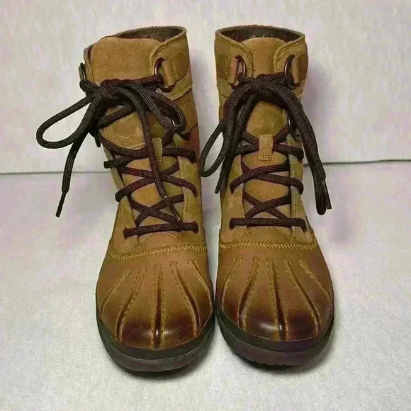 UGG Azaria Women Lace Up Ankle Boots Waterproof Chestnut US 6.5 /UK 5 /EU 37.5 - Picture 3 of 15